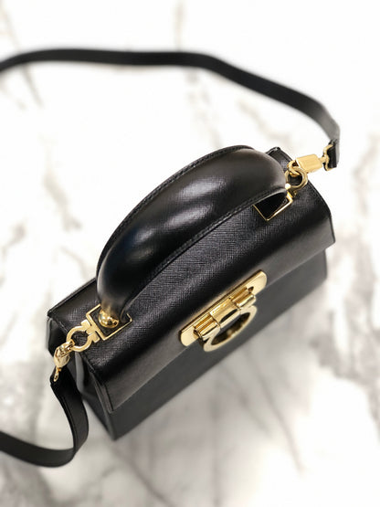 Salvatore Ferragamo Gancini 斜背包 手提包 肩背包 黑色 復古 舊款 g2kftp