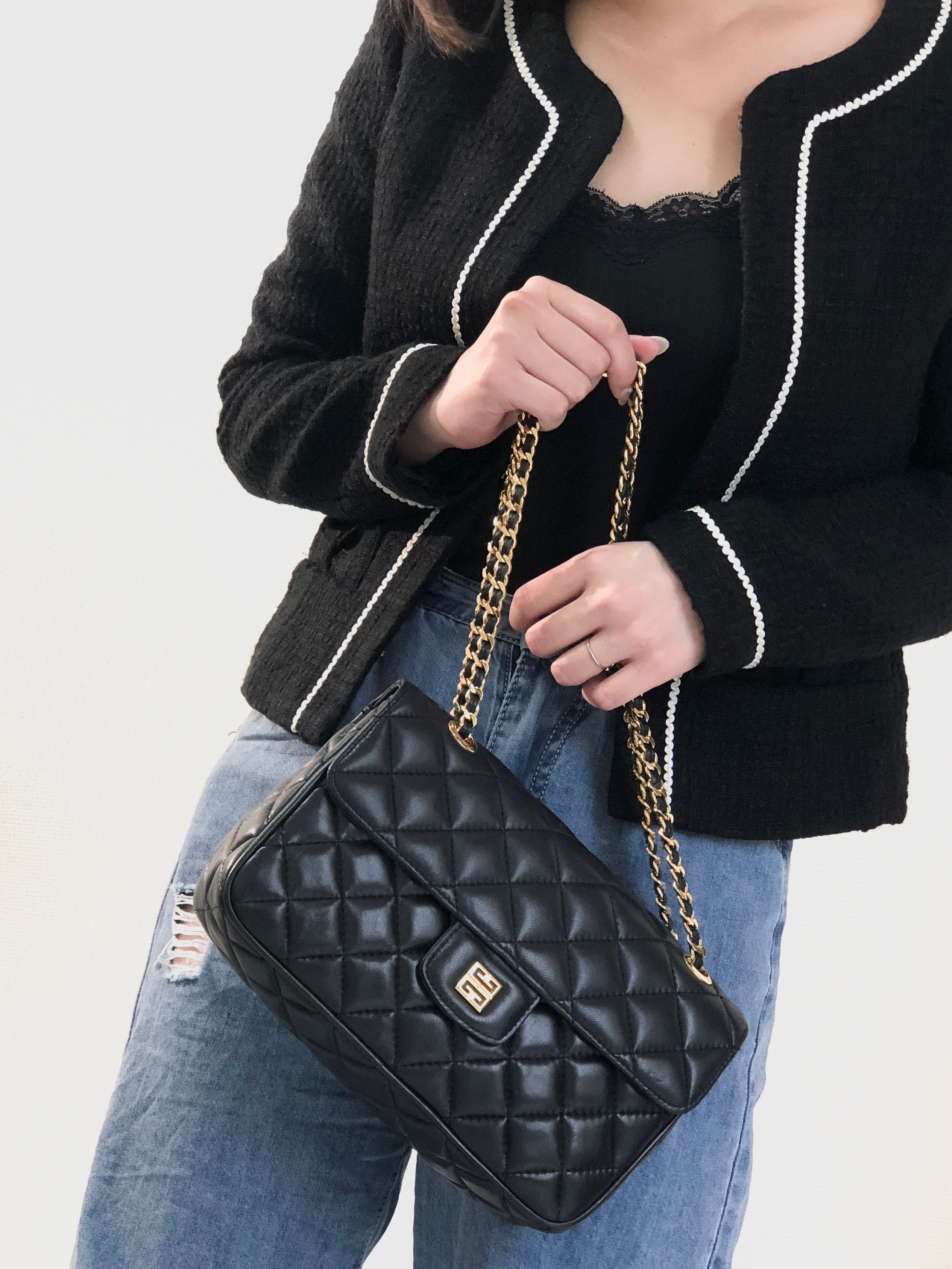 Givenchy shop quilted bag