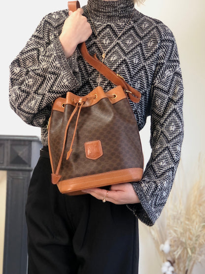 CELINE Macadam Blason Drawstring Shoulder bag Brown Vintage y4ma84