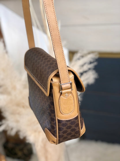 CELINE Macadam Blason Crossbody Shoulder bag Brown vintage Old Celine rfsze2