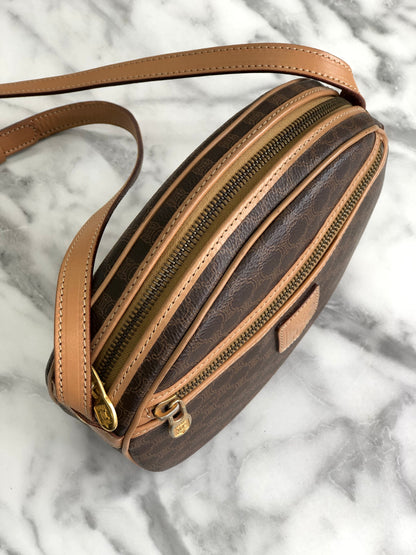 CELINE Macadam Blason Round Shoulderbag Brown Vintage Old celine uhfpmr