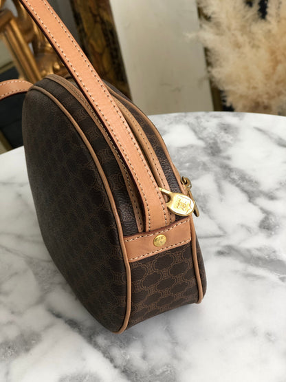 CELINE Macadam Blason Round Shoulderbag Brown Vintage Old celine uhfpmr