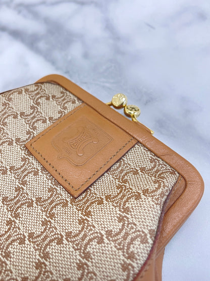 CELINE Macadam Blason Embossed PVC Leather Clasp Coin Case Beige Vintage Old Celine jndpy2