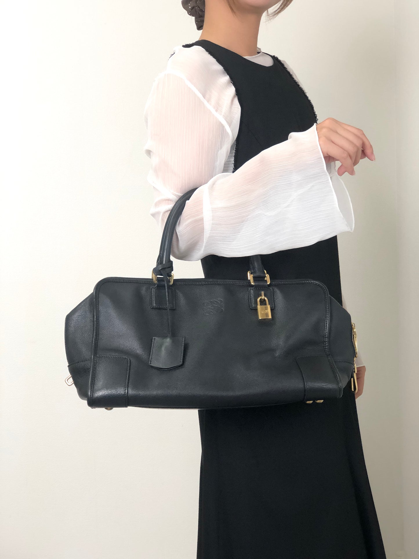 LOEWE Amazona Anagram Small Boston bag Handbag Black Vintage 8itnhz