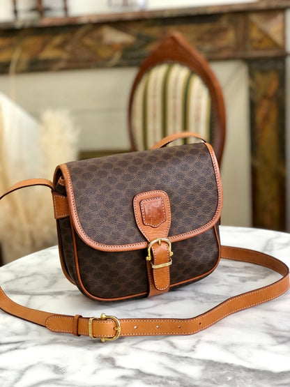 CELINE Macadam Front buckle Shoulder bag Brown Vintage Old CELINE vjh83d