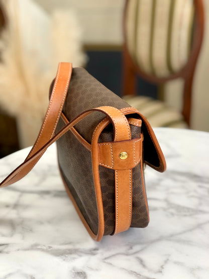 CELINE Macadam Front buckle Shoulder bag Brown Vintage Old CELINE vjh83d
