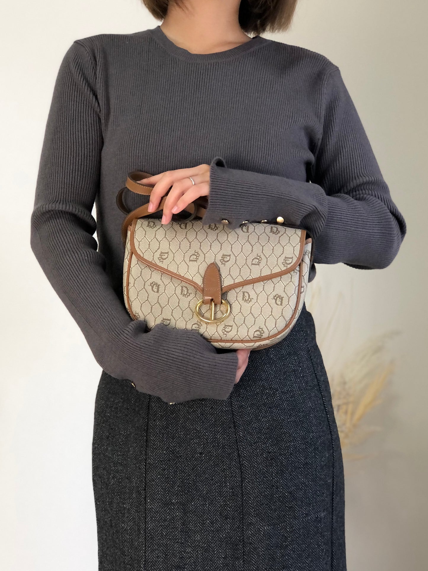 Christian Dior Honeycomb Pattern Shoulder bag Beige Vintage wvwdbt