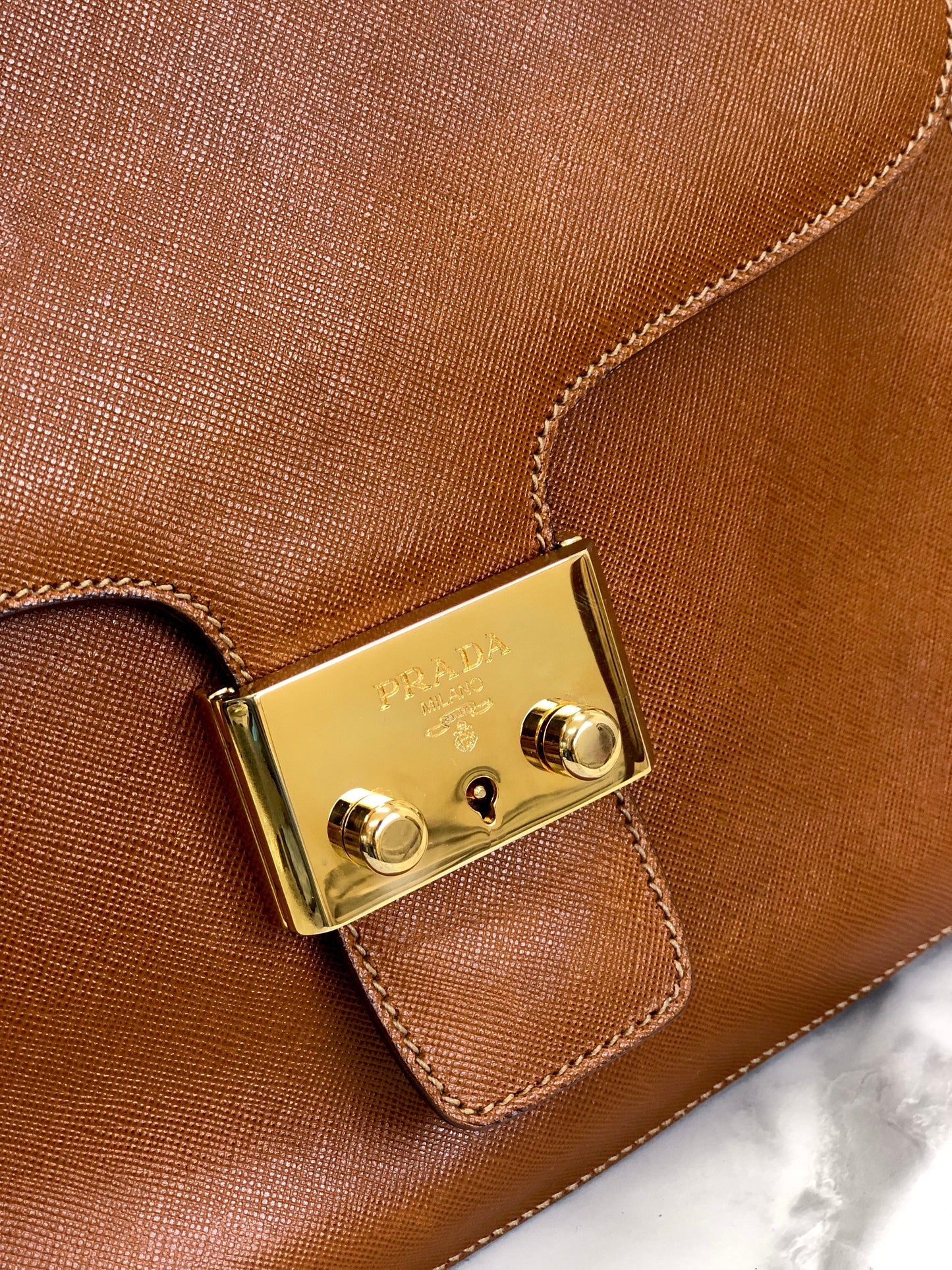 PRADA Metal Closure Top Handle Saffiano Leather Handbag Brown Vintage Old 2iytdz
