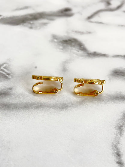 Christian Dior Emblem logo Earrings Gold Vintage Old Celine 64hjx3