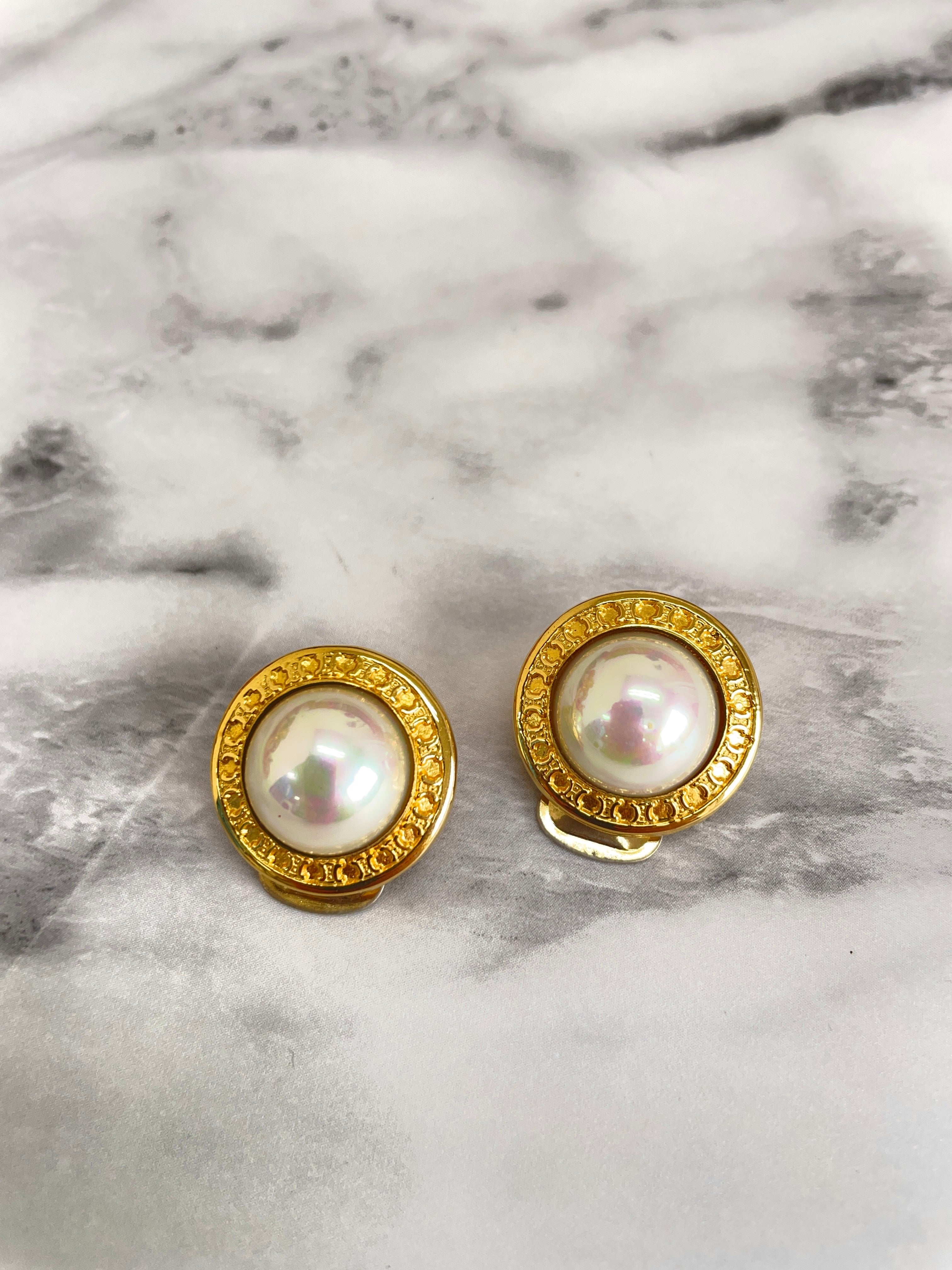 Vintage CELINE pearl earrings ヴィンテージイヤリング セリーヌ 