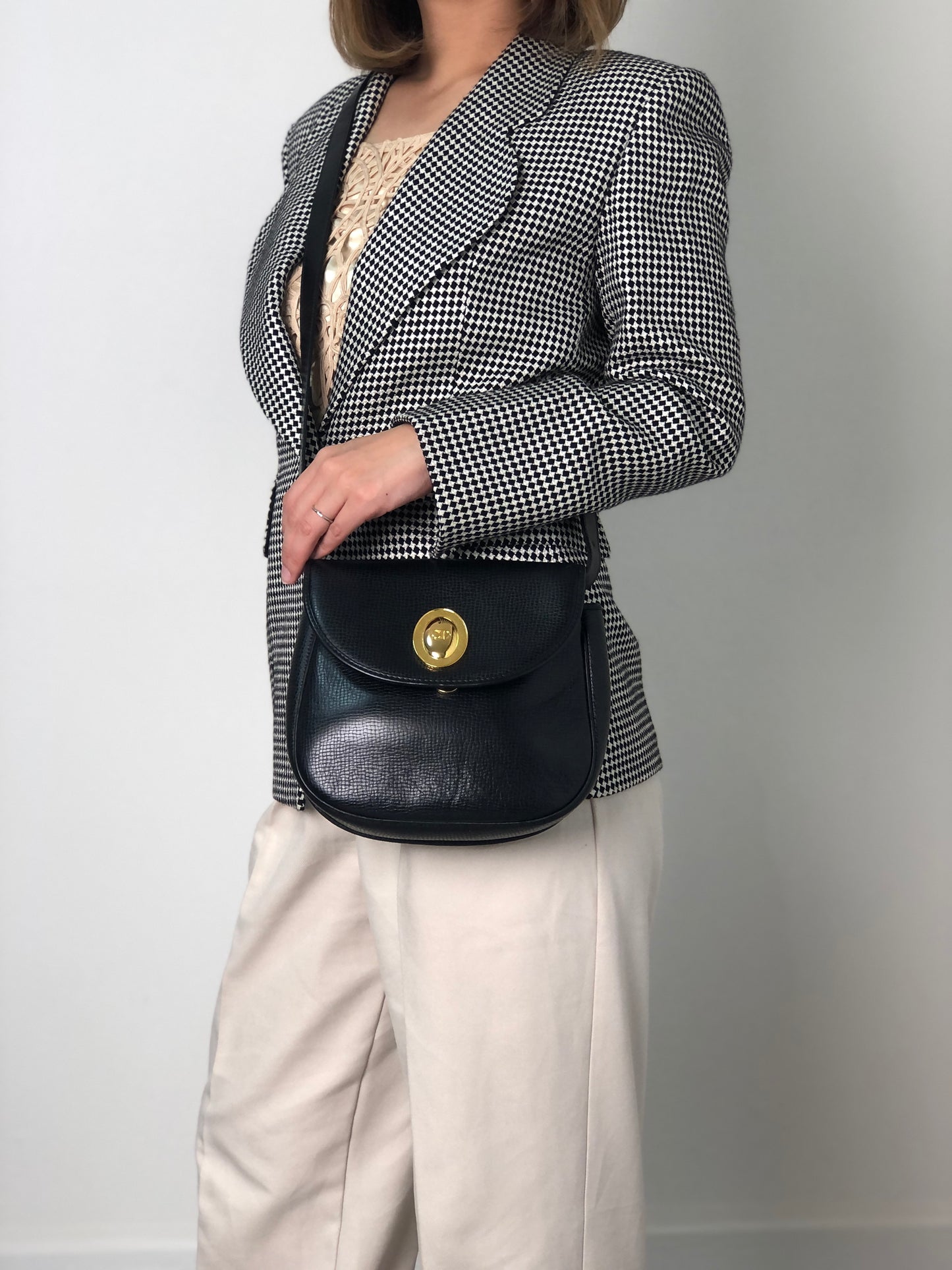 Christian Dior CD Logo Shoulder bag Black Vintage fdkx28