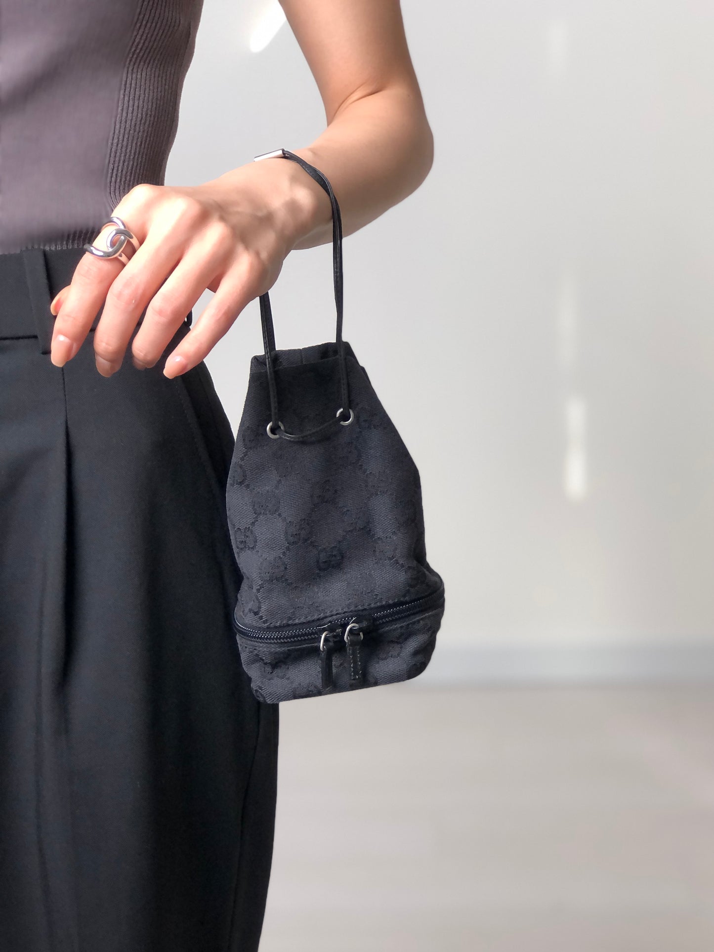 GUCCI GG Canvas Drawstring Small Handbag Black Vintage yxamig