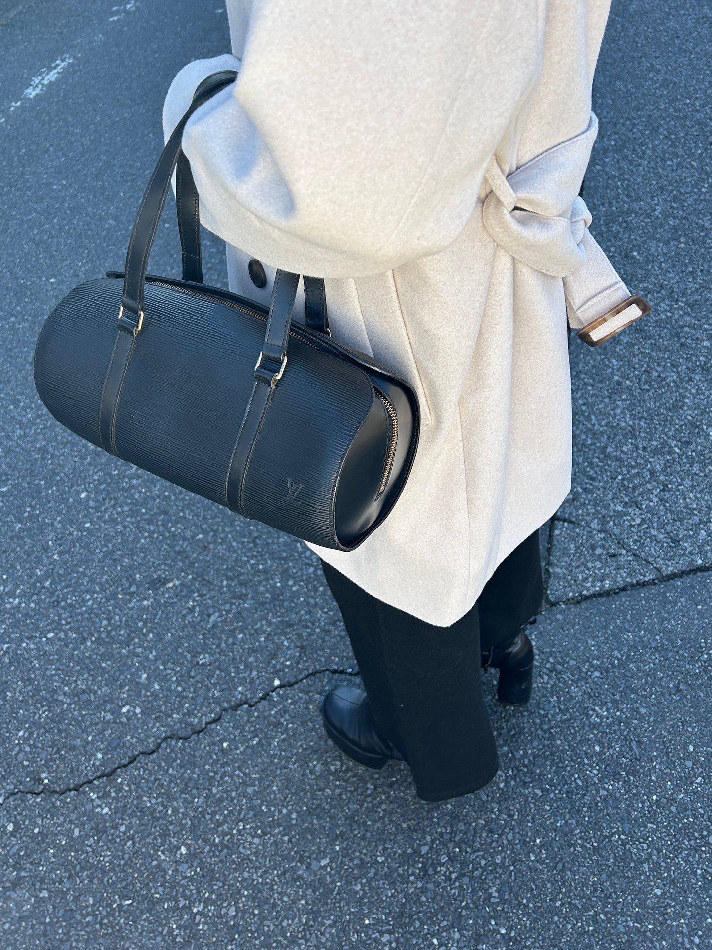 LOUIS VUITTON Handbag Barrel bag Black  Soufflot Vintage yw2s87