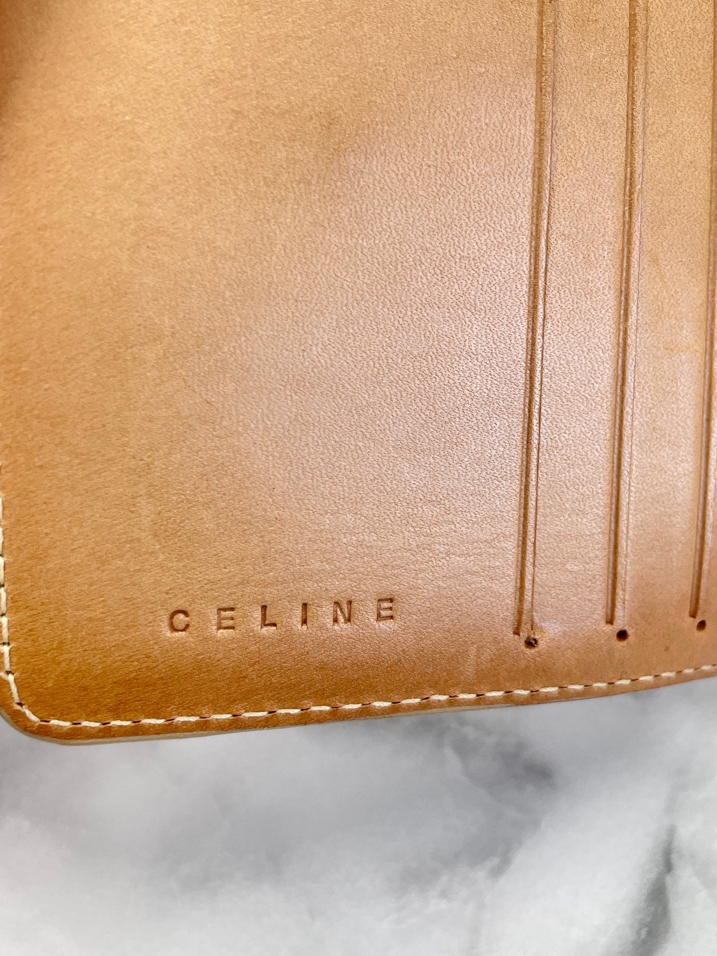 CELINE Macadam Logo Clasp Wallet Beige Vintage Old Celine 5yevmw
