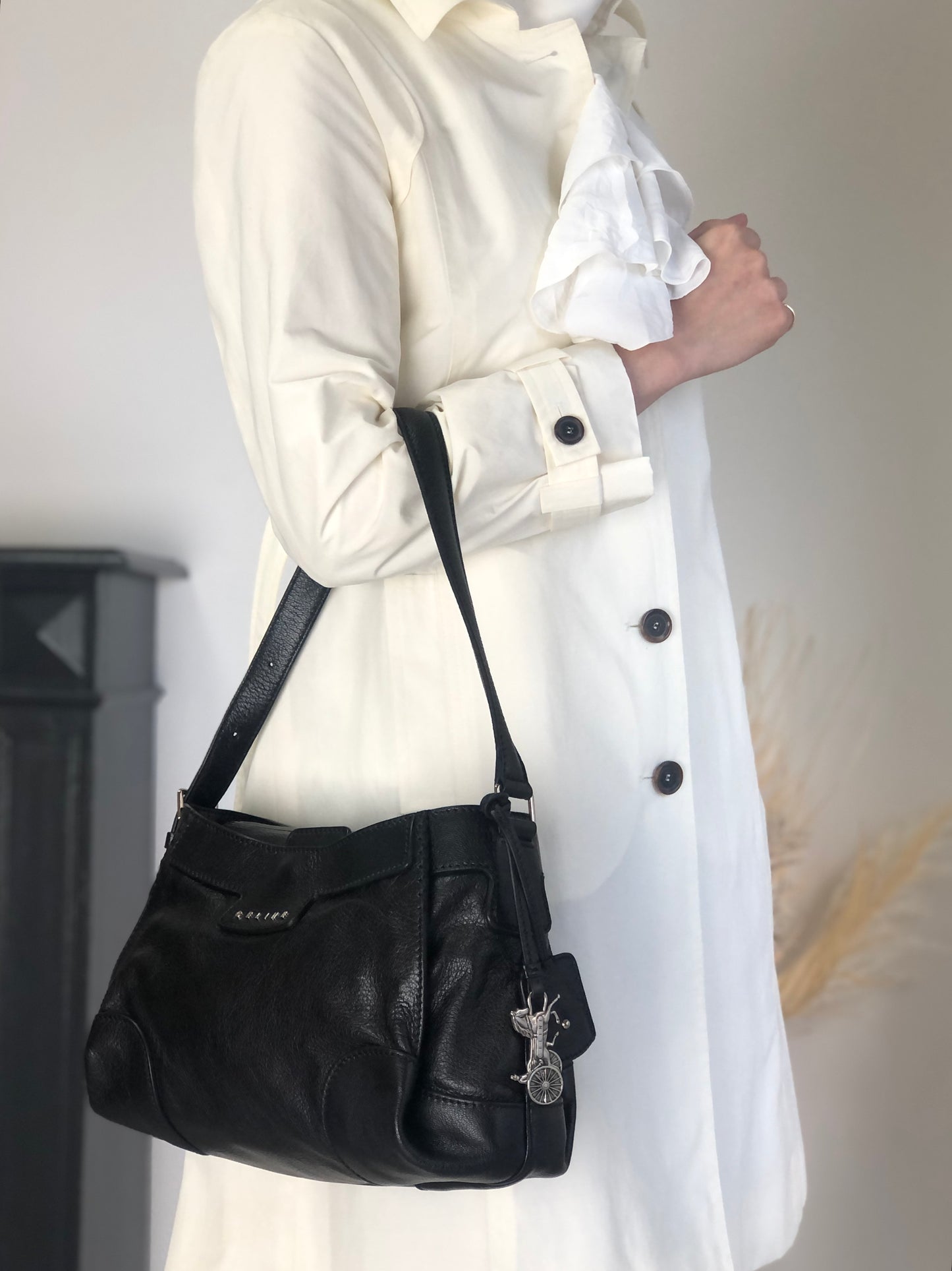 CELINE Horse Carriage Shoulder bag Black Vintage 6inwsp