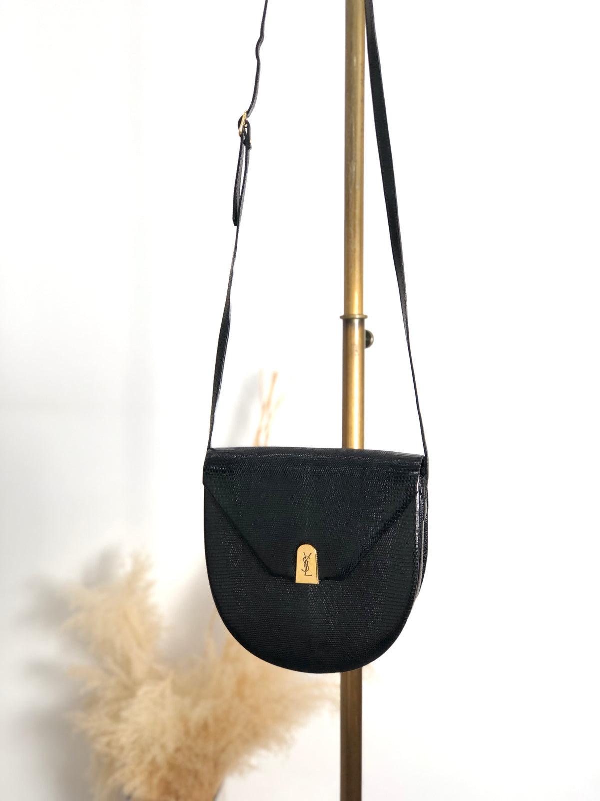 Yves Saint Laurent YSL Logo Shoulder bag Black Vintage 5hfhbh