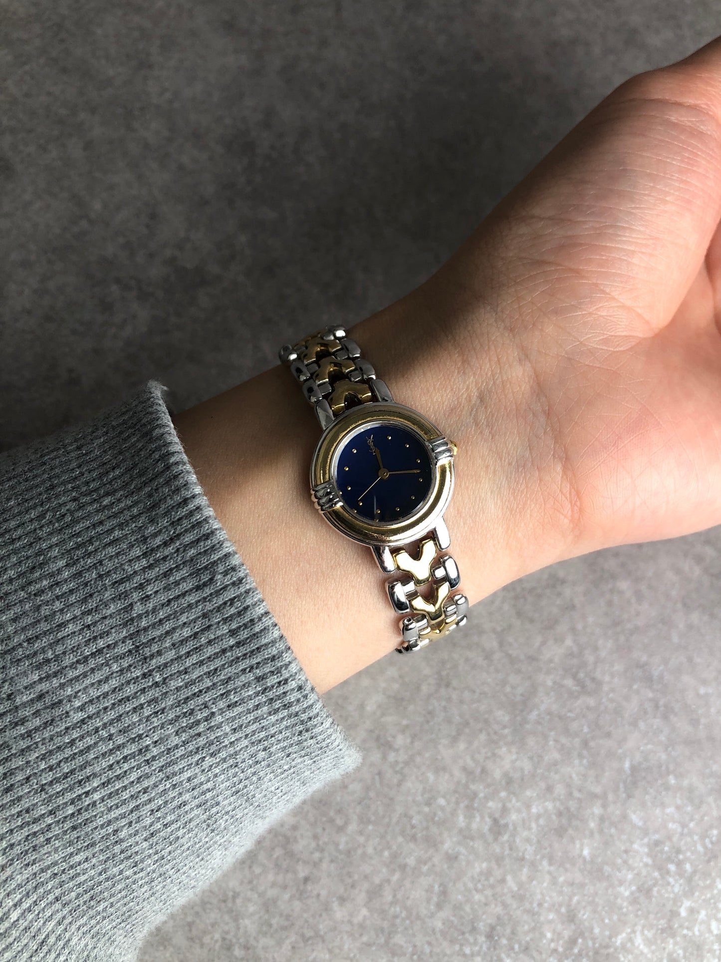 Yves Saint Laurent YSL Logo Watch Silver×Gold 5430-F43089 Vintage zbnrnv