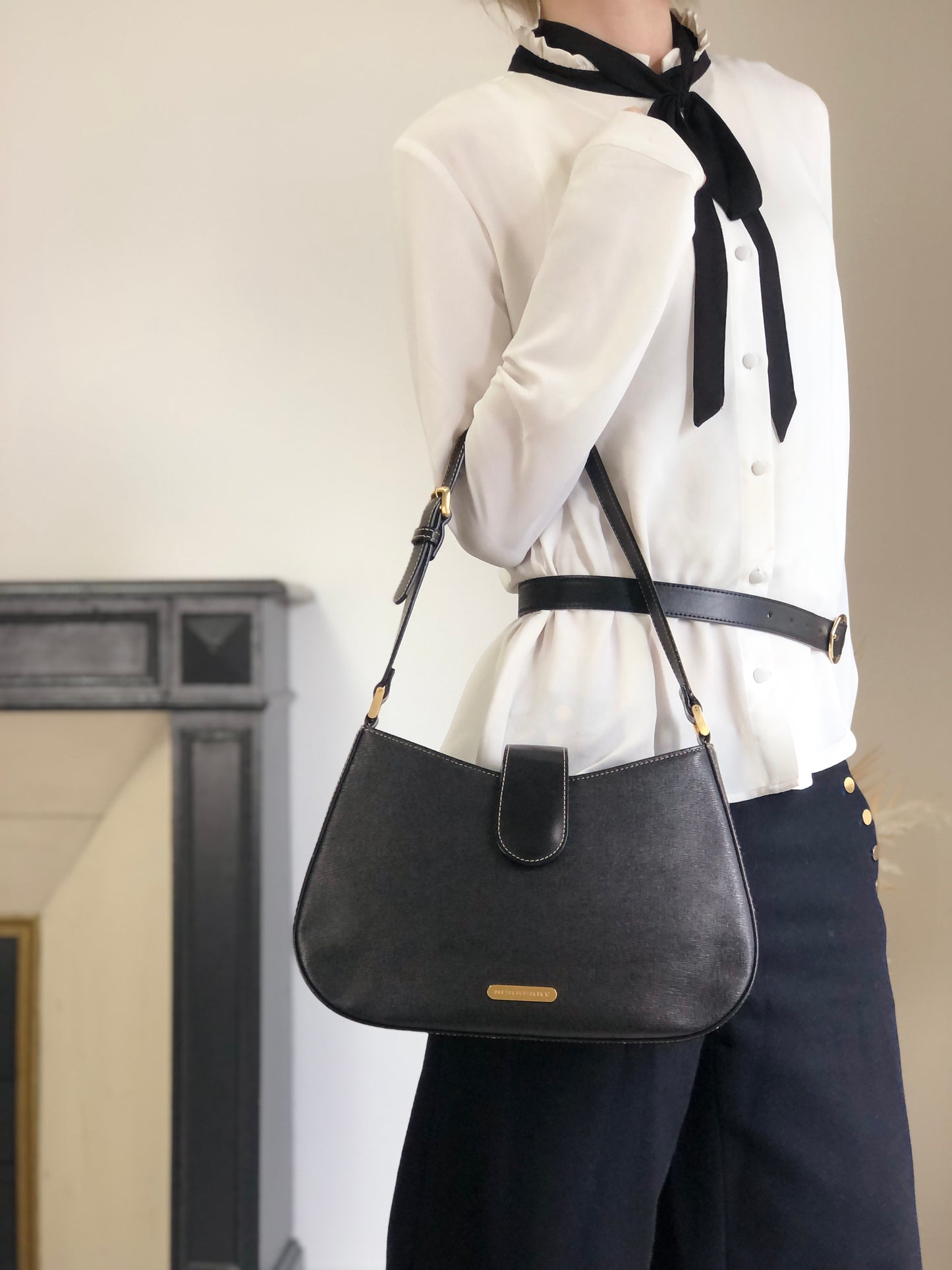 BURBERRY Shoulder bag Black Vintage ba84aj