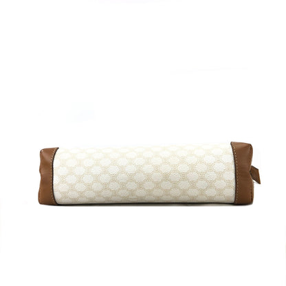 CELINE Macadam Blason embossing Clutch bag Leather white Vintage Old Celine 7brz34