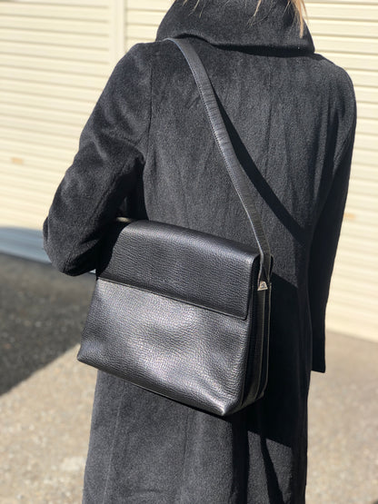 LOEWE Logo Embossed Shoulder bag Black Vintage htcz22