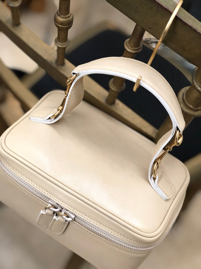 GUCCI Horse bit Mini Handbag Vanitybag Pouch Beige Vintage Old Gucci jsn62y