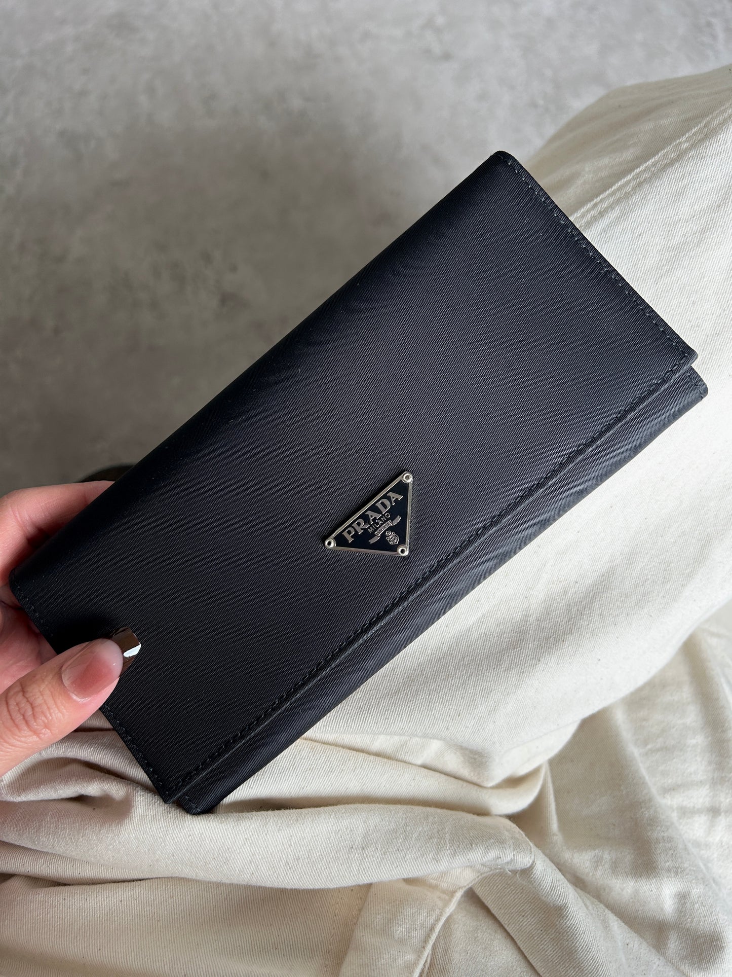 PRADA Tessuto Triangle Logo Long Wallet Black Vintage kjema3