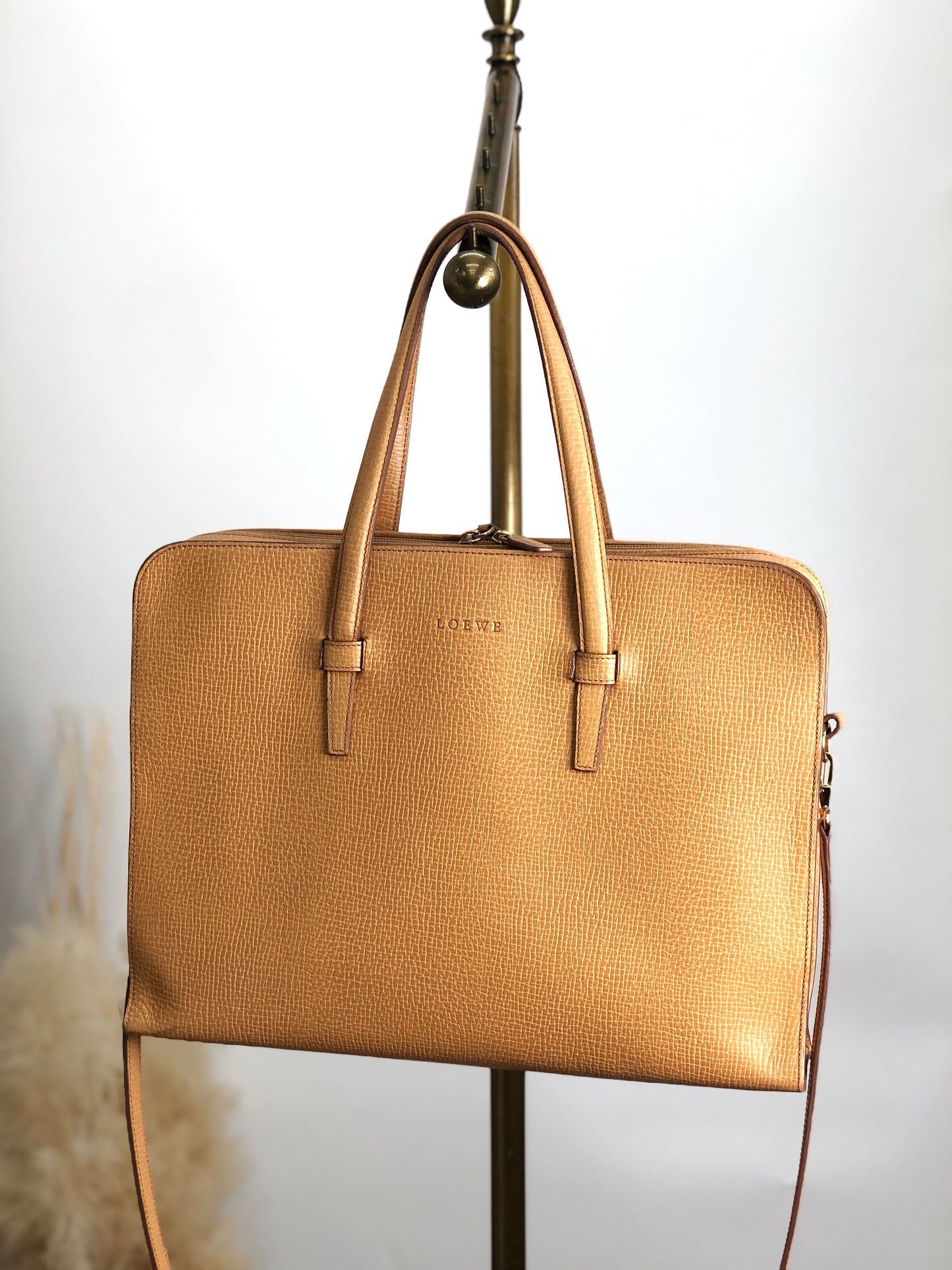 LOEWE Logo Two-way Handbag Shoulder bag Camel Vintage b8hesx