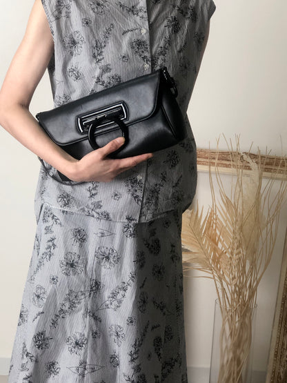Salvatore Ferragamo Gancini Shoulder bag Hobobag Black Vintage 5vrh26