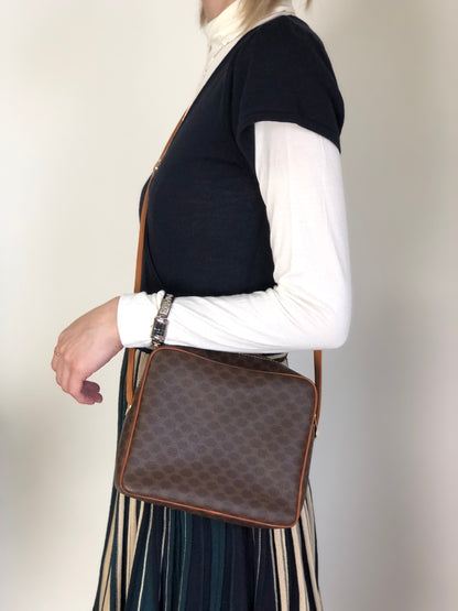 CELINE Macadam Shoulder bag Brown Vintage 6yth7d