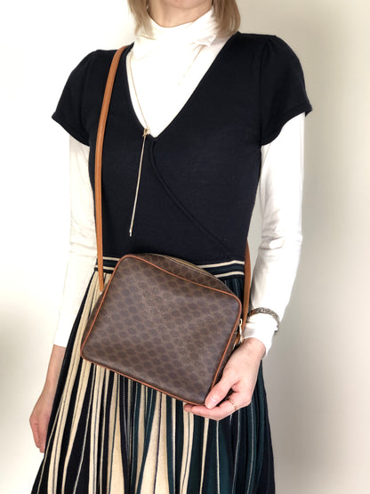 CELINE Macadam Shoulder bag Brown Vintage 6yth7d