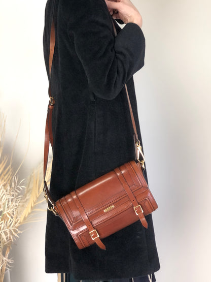 BURBERRYLogo Front Buckle Shoulder bag Brown Vintage 66nxby