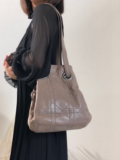 Christian Dior Cannage D Charm Leather Shoulder bag Greige Vintage Old kwaass