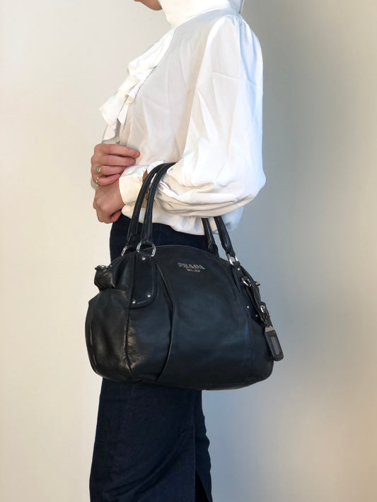 PRADA Logo Round Handbag Black Vintage 4frjvm