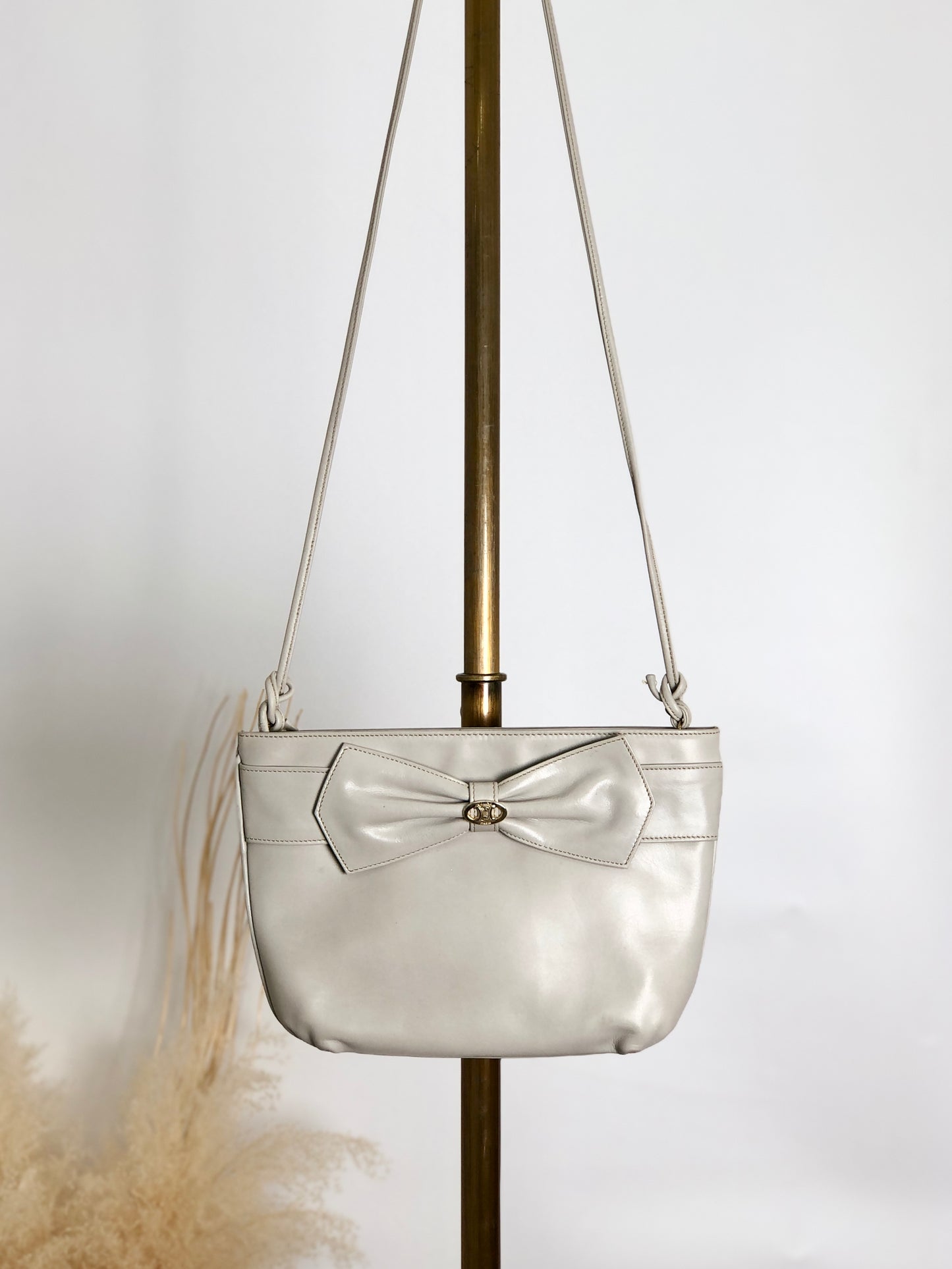 CELINE Blason Ribbon Shoulder bag Gray Vintage dei55p