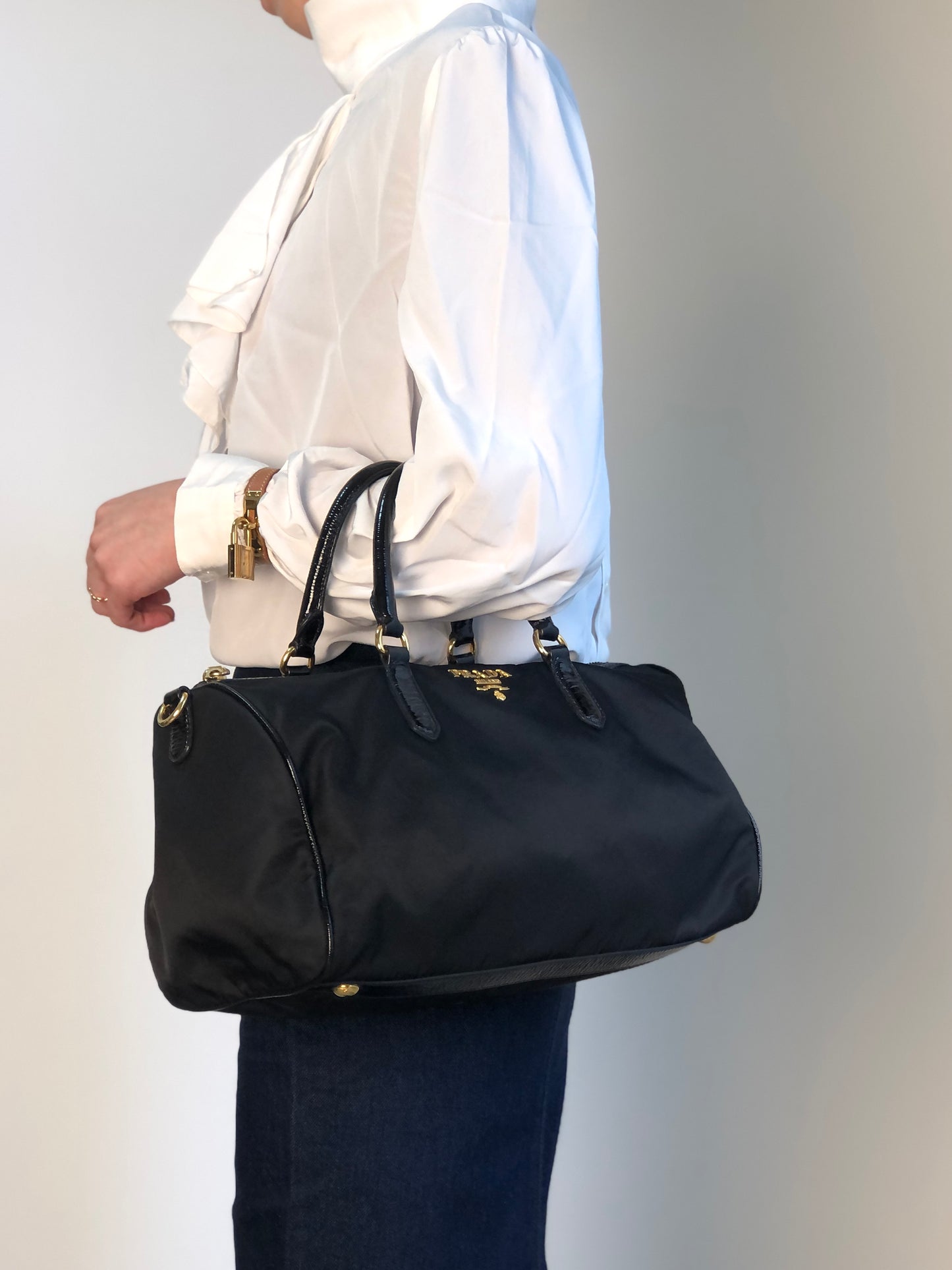 PRADA Logo Handbag Boston bag Black Vintage czrvv6