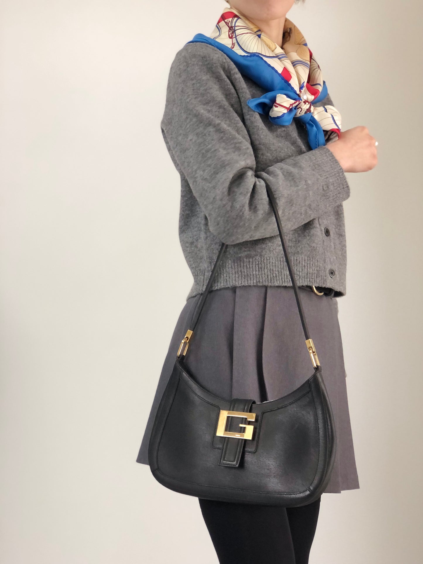 GUCCI G Motif Shoulder bag Black Vintage 3z62yh