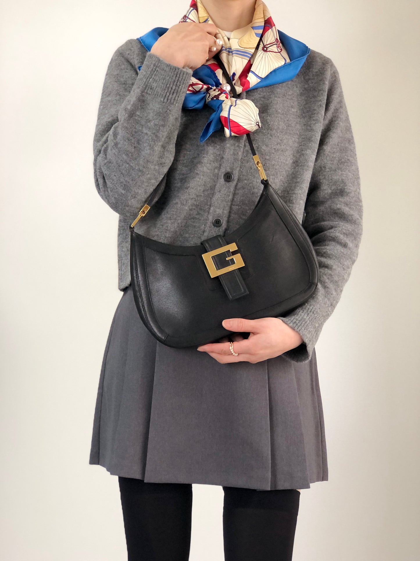 GUCCI G Motif Shoulder bag Black Vintage 3z62yh