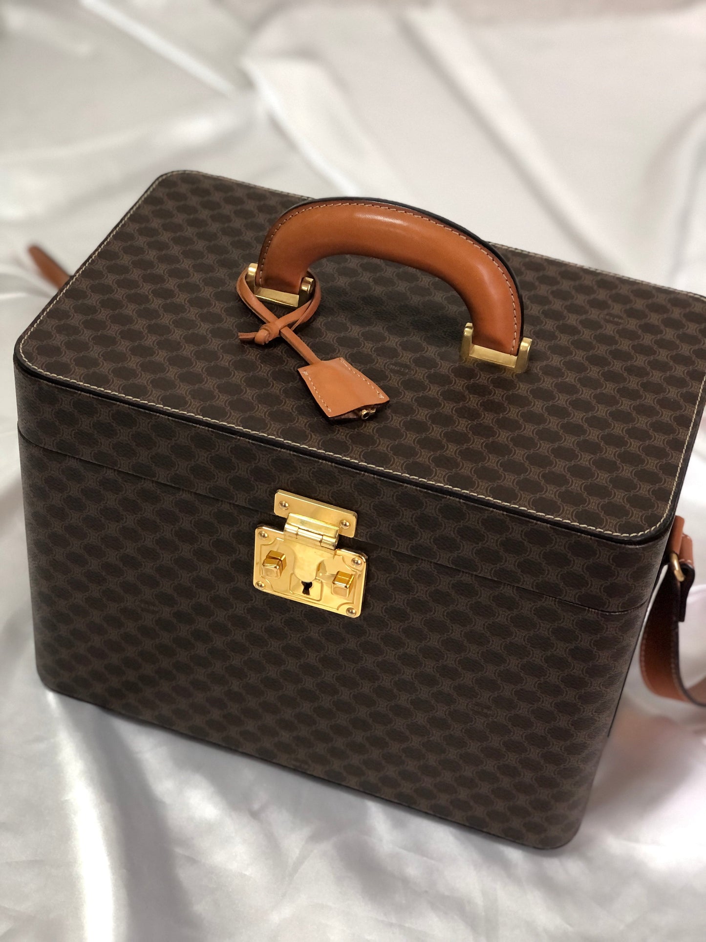 CELINE Macadam Metal Closure Box Two-way Shoulder bag Vanity bag Brown Vintage Old CELINE uakr4w