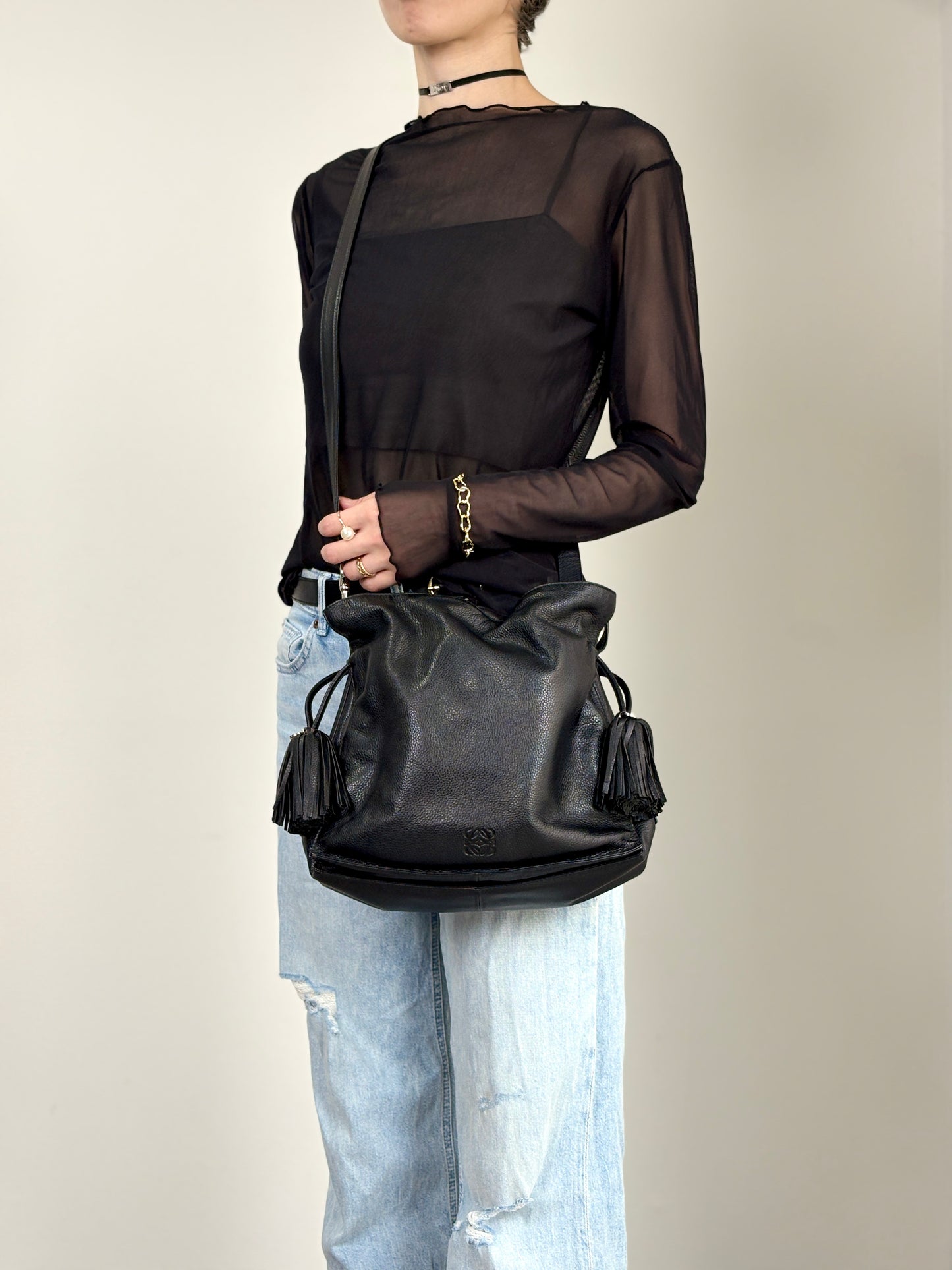 LOEWE Anagram Drawstring Shoulder bag Black Vintage t3naju