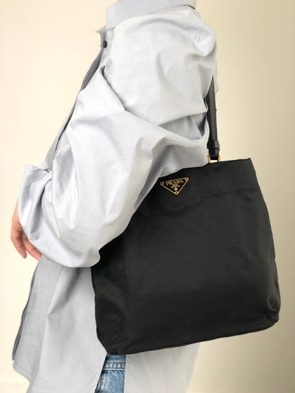 PRADA Tessuto Triangle Logo Totebag Black Vintage i7j56x