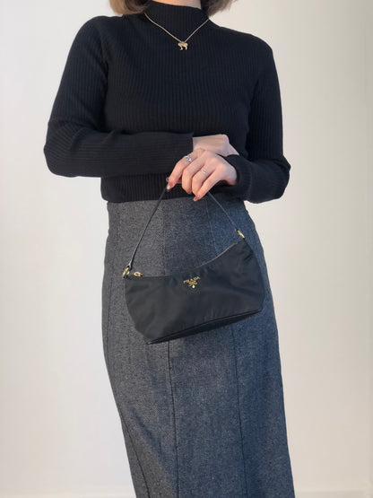 PRADA Logo Small Handbag Black Vintage 4kewfr