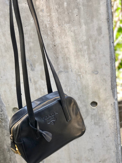 PRADA Logo Leather Shoulder bag Black Vintage jrkr4w