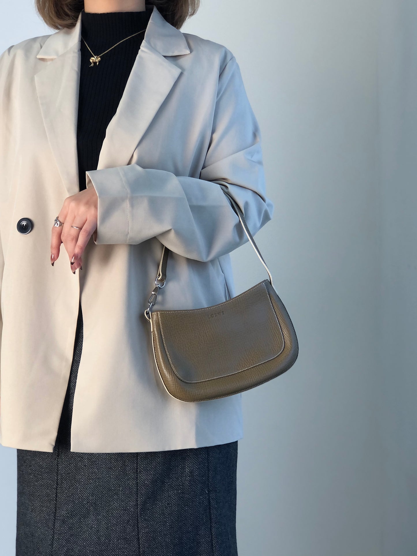 LOEWE Logo Embossed Handbag Brown Vintage p88ju4