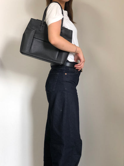 LOEWE Logo Embossed Front Pocket Handbag Black Vintage kmkg4n