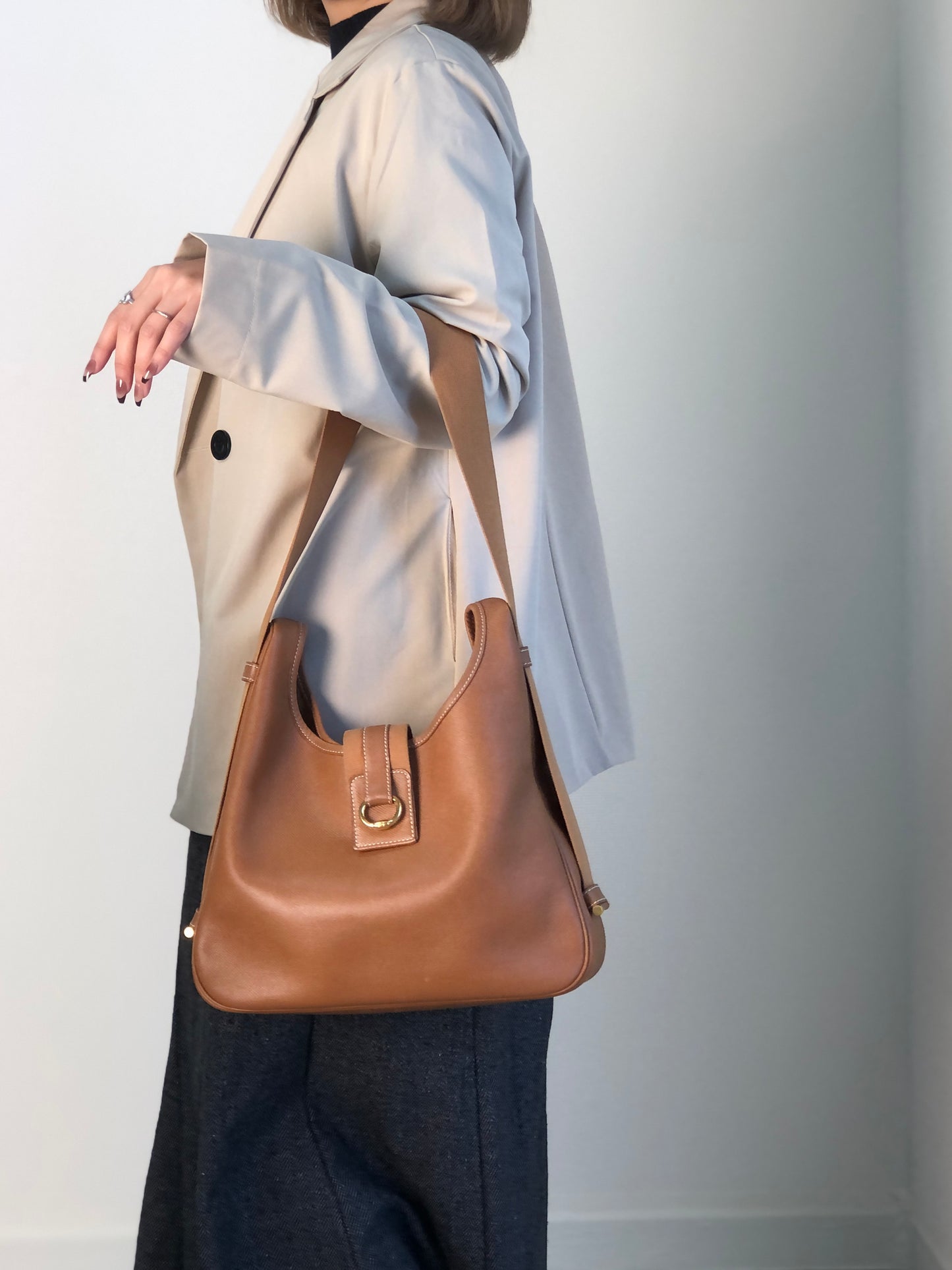 HERMES Shoulder bag Camel Vintage 7u7pah