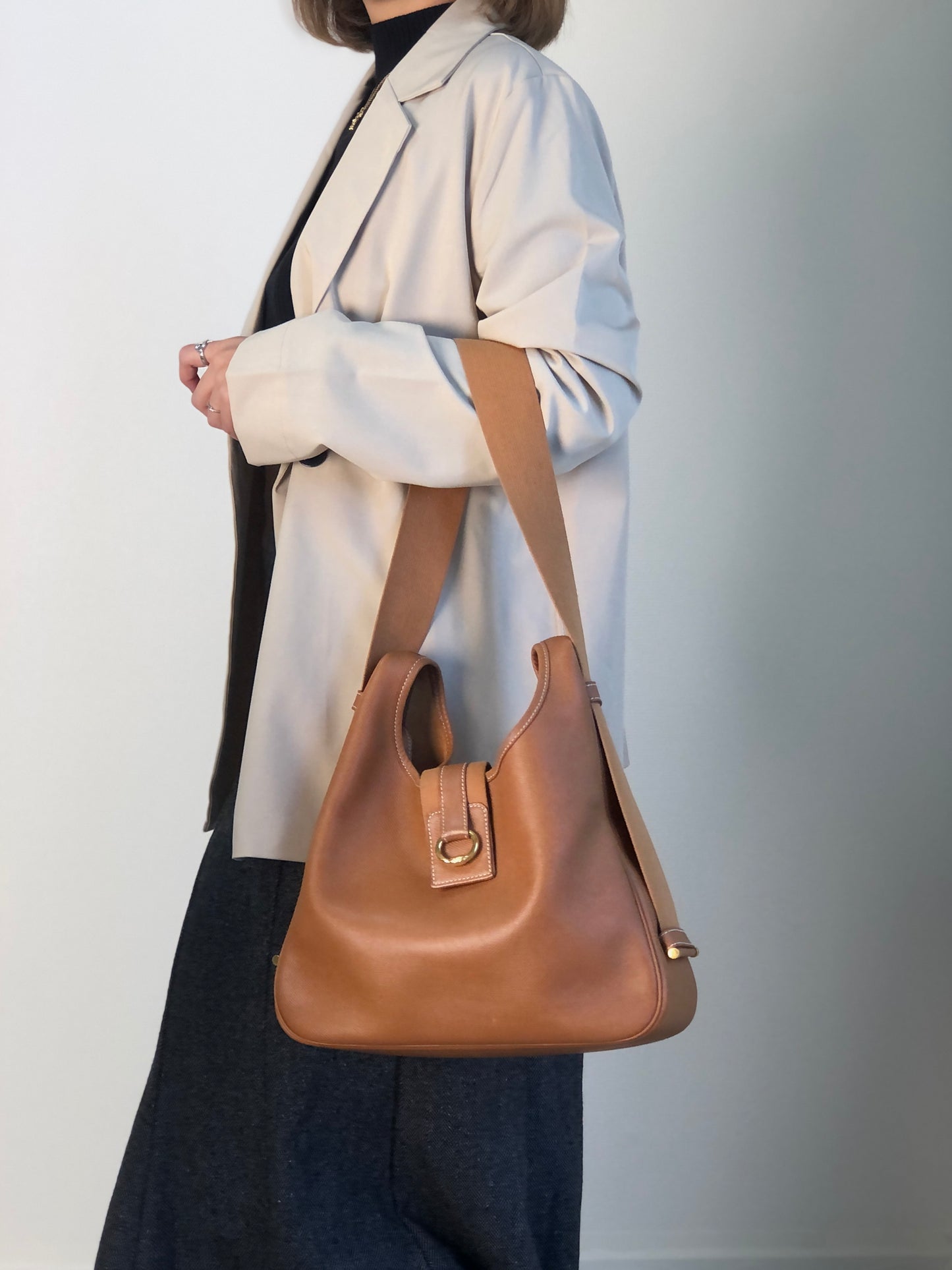 HERMES Shoulder bag Camel Vintage 7u7pah