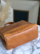 Load image into Gallery viewer, LOEWE Anagram Crocodile embossed Two-way Totebag Shoulder bag Brown Vintage Old she7e7
