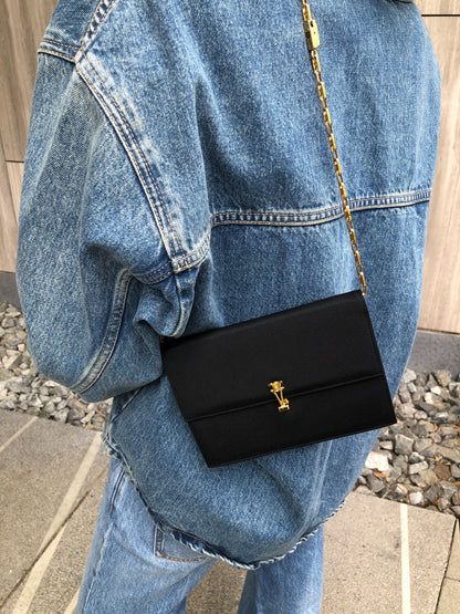 CELINE Triomphe Chain Shoulder bag Black Vintage 7i7ugg