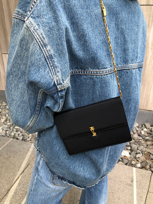 CELINE Triomphe Chain Shoulder bag Black Vintage 7i7ugg