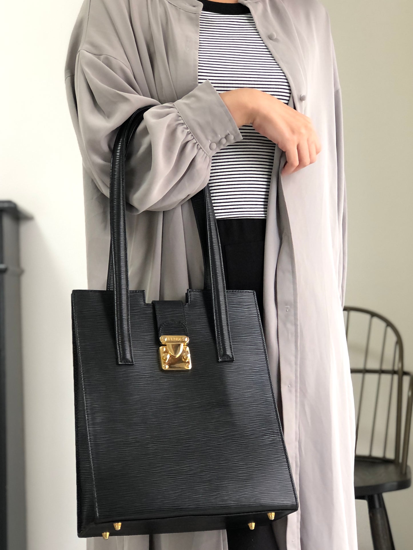 FENDI Lock Totebag Black Vintage uvsij7